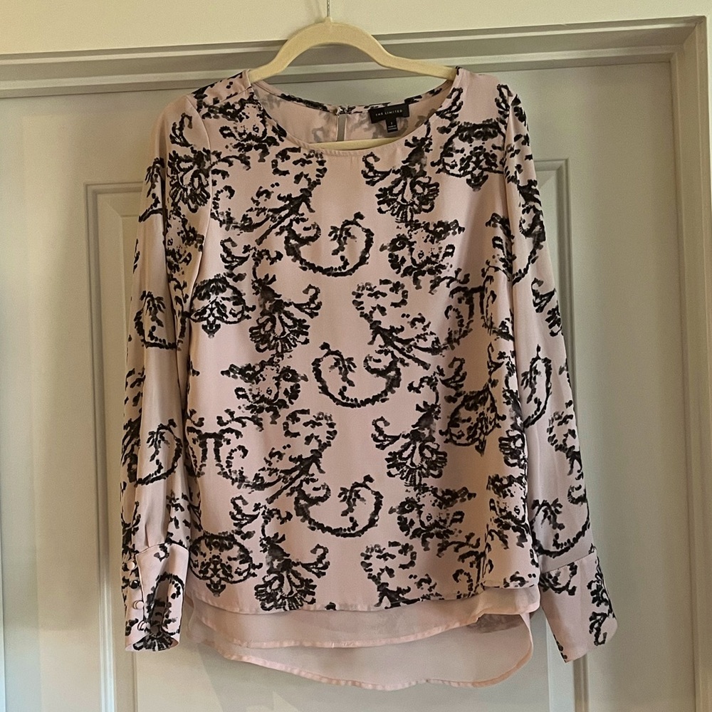 The Limited unique blush pink and black design blouse size S